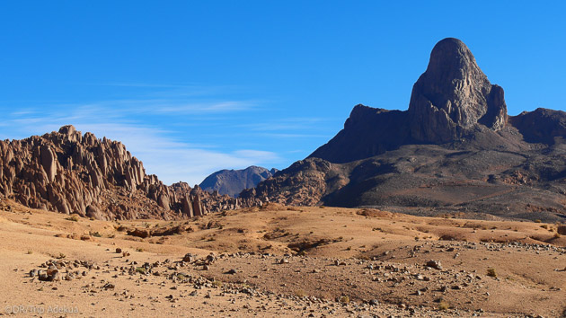 Explorez le massif du Hoggar en Algérie pendant un trek unique