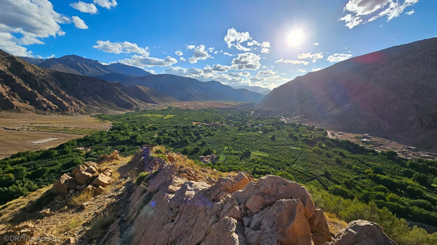 Découvrez la vallée des roses au Maroc